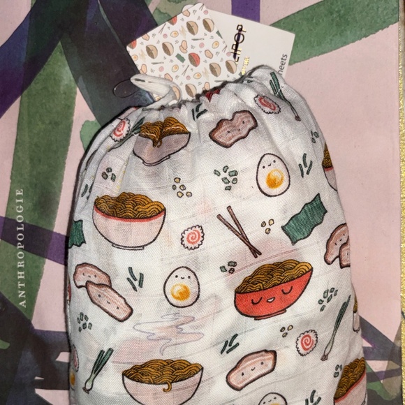 Loulou Lollipop Ramen  Crib Sheet - Picture 2 of 2